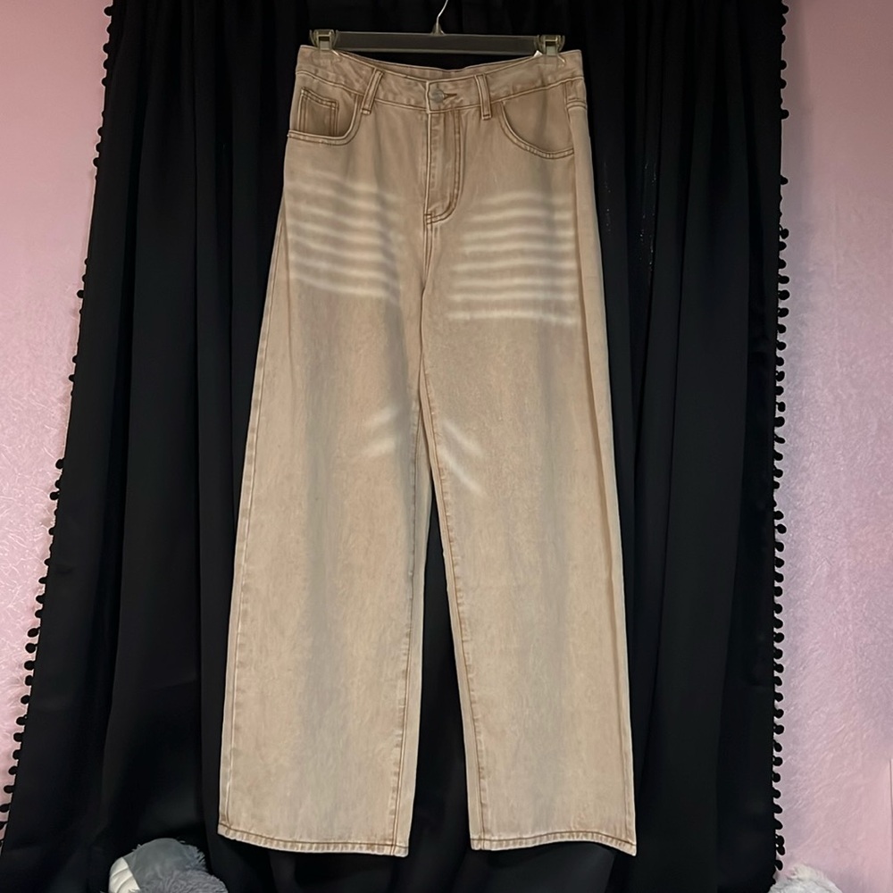 Brand: SHEIN